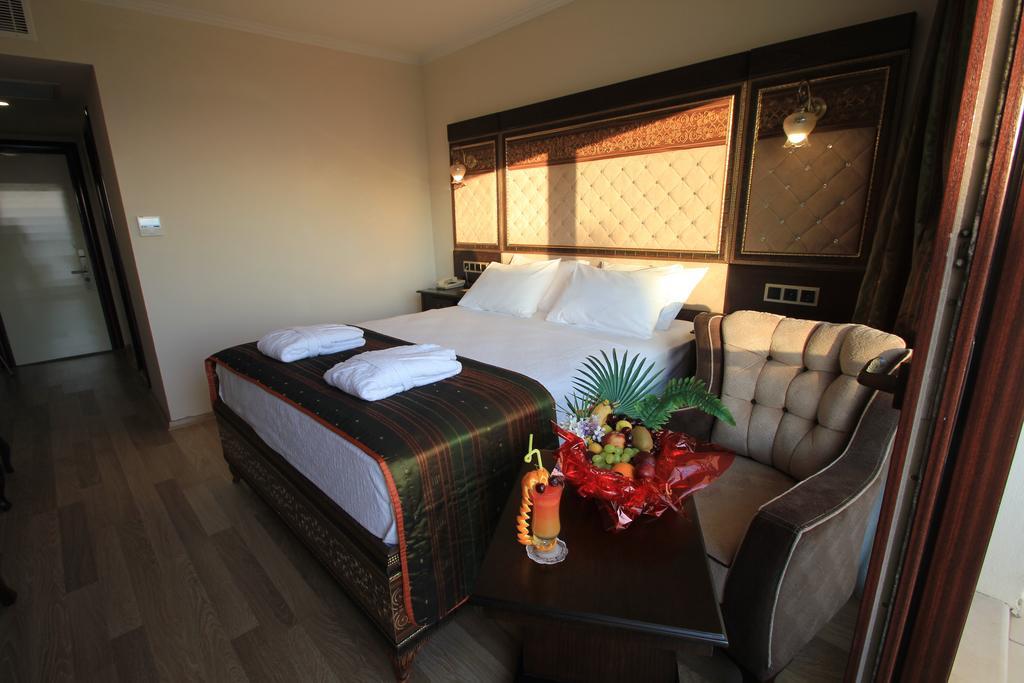 Royal Palace Kusadasi Hotel Rom bilde