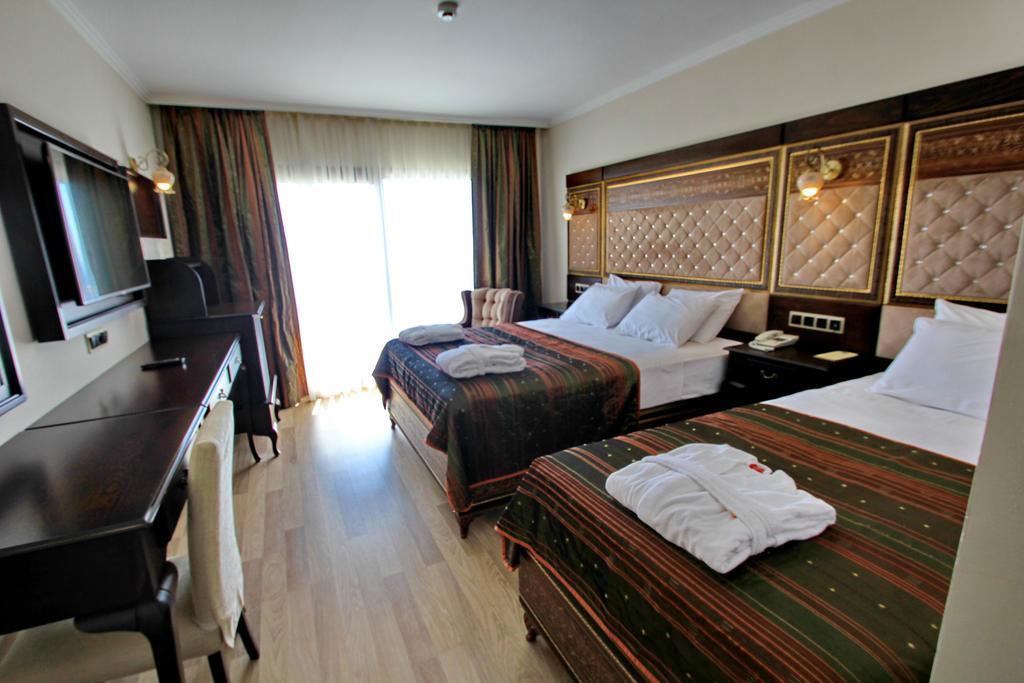 Royal Palace Kusadasi Hotel Rom bilde